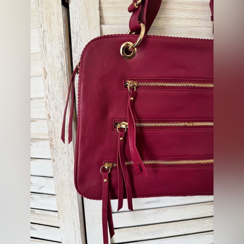 Sorial New York Red / Burgundy Leather Tote Zipper Accents Pocketbook Travel - Picture 4 of 16